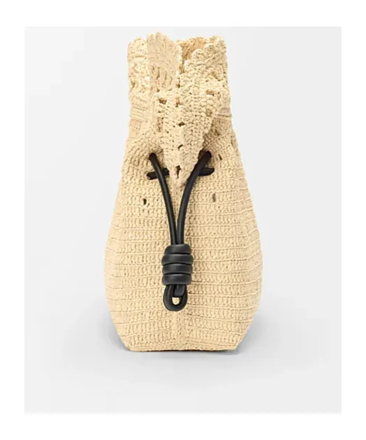 Medium Flamenco Clutch In Raffia