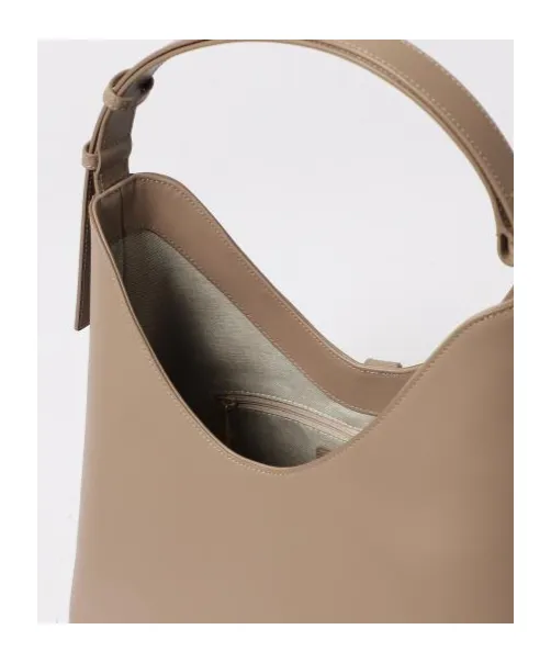 Goccia M Leather Shoulder Bag