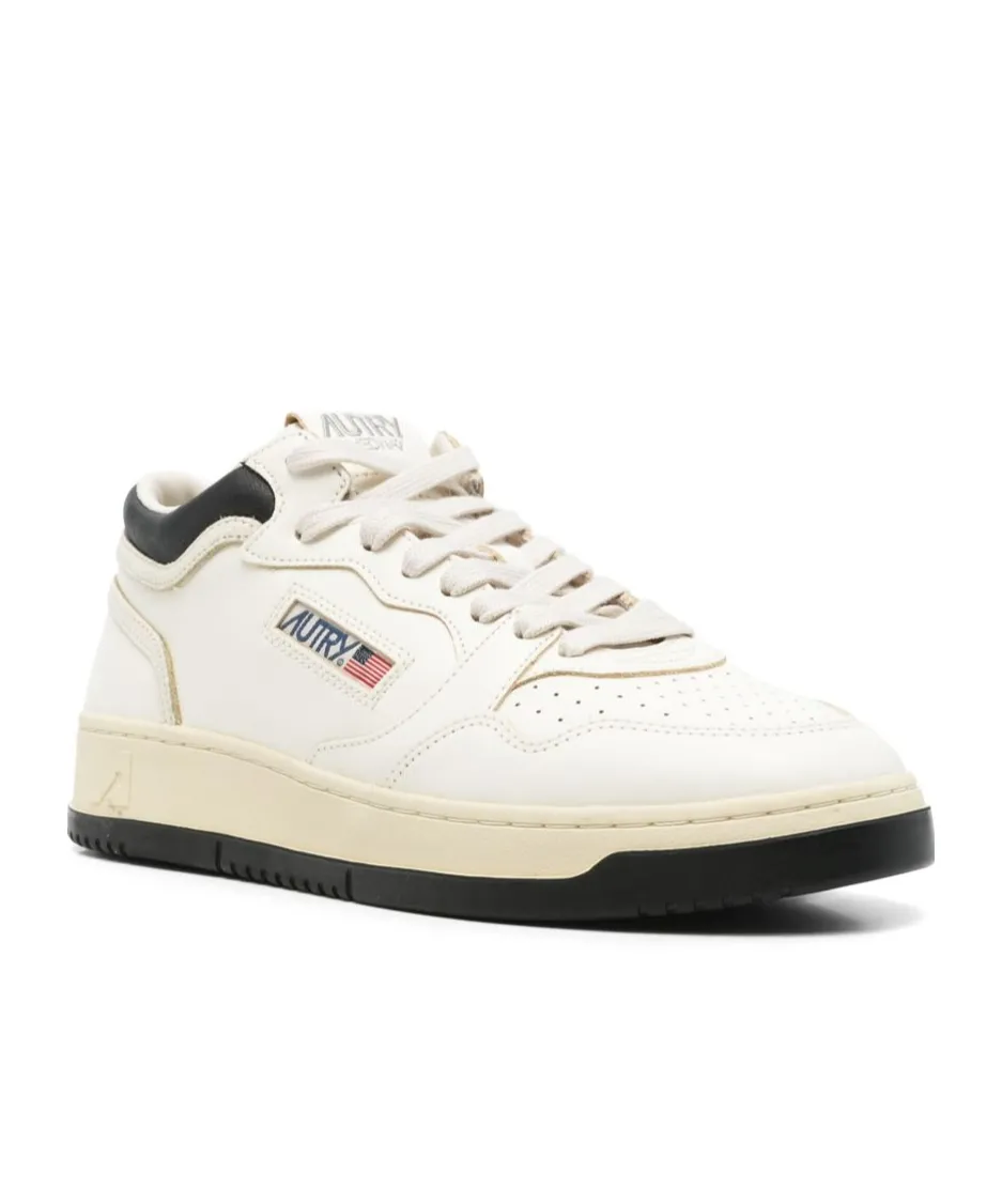 Medalist Sneakers