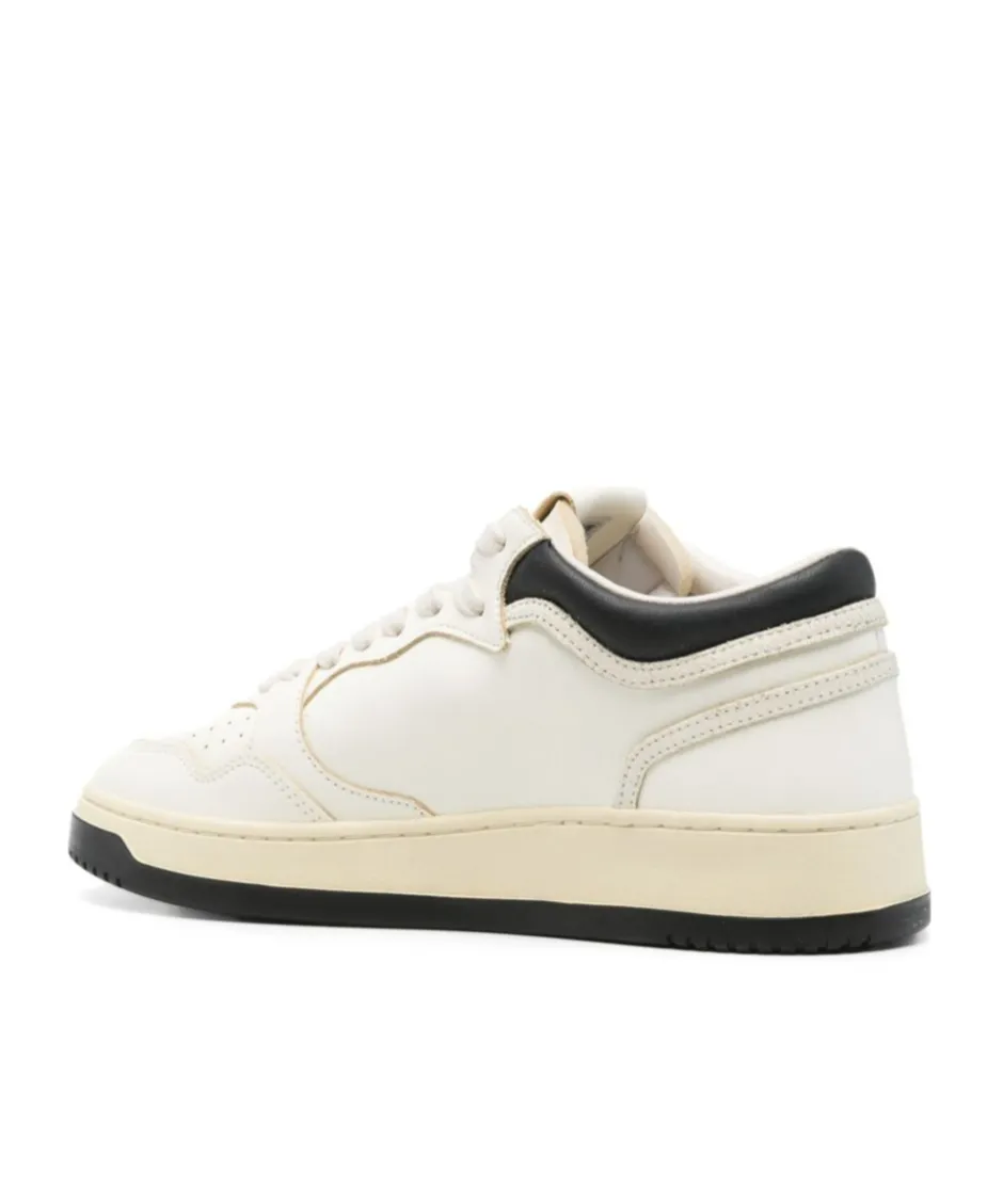 Medalist Sneakers