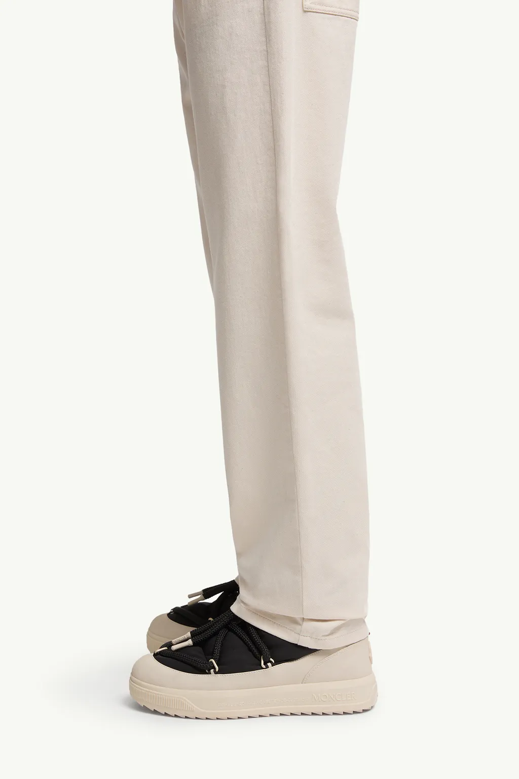 Moncler Logo-Patch Jeans