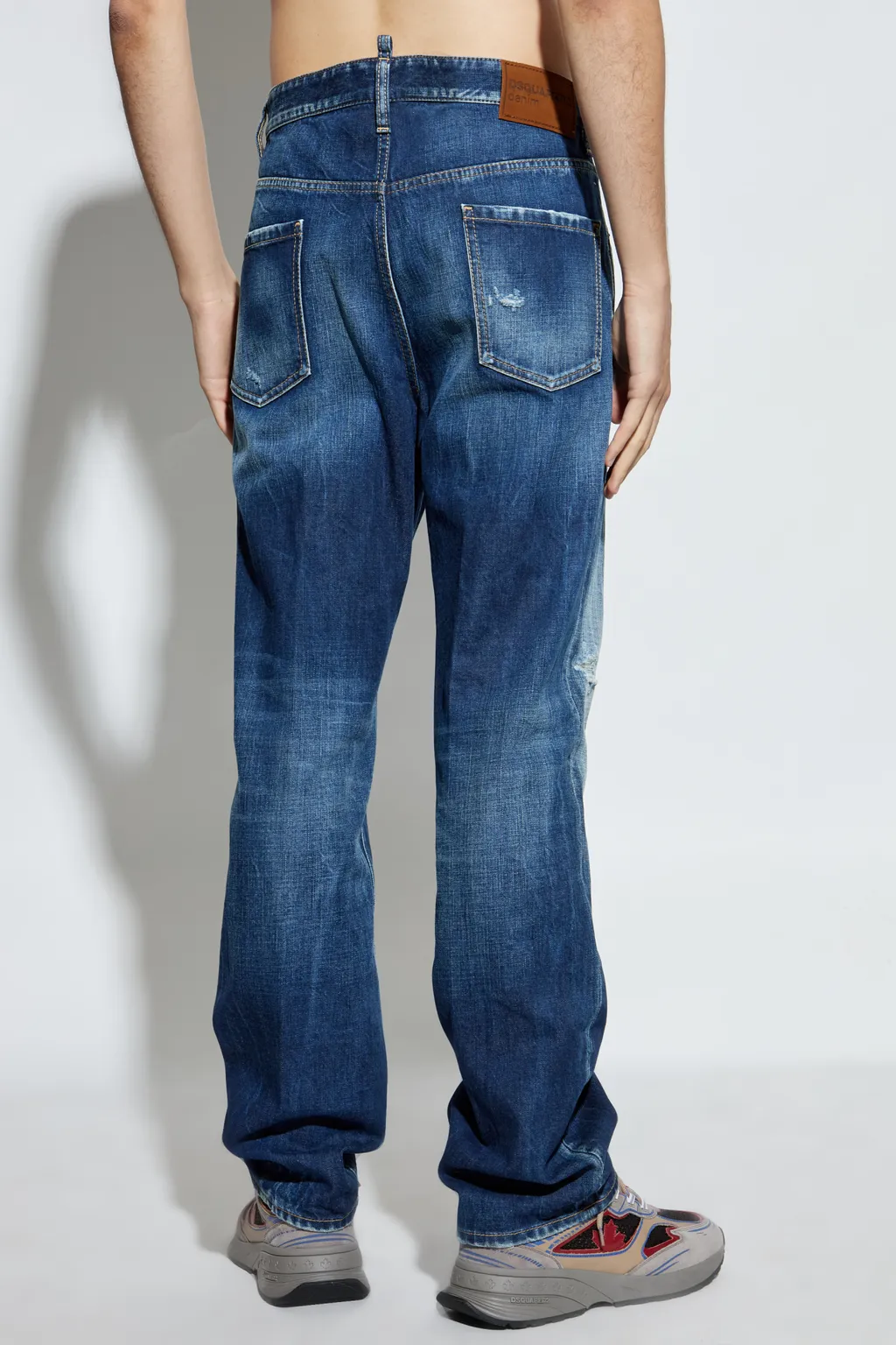 Dsquared2 642 Distressed Jeans