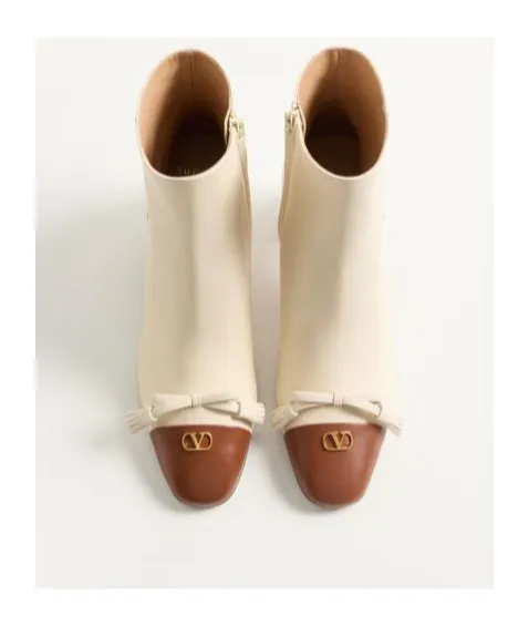 Valentino	Valet Du Roi Vlogo Signature Ankle Boots