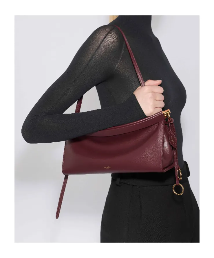 AlaÏA Le Click East West Medium Shoulder Bag