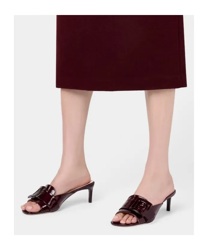 Viv' Canard Mules In Patent Leather
