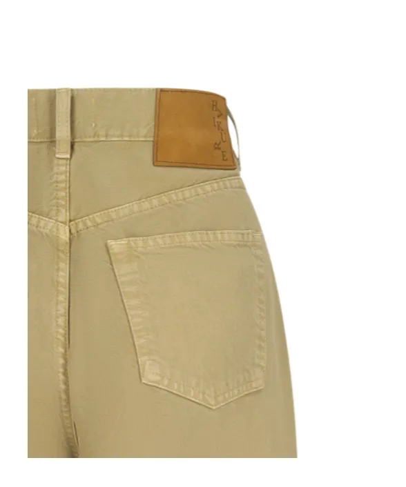 Wide-Legged Jeans