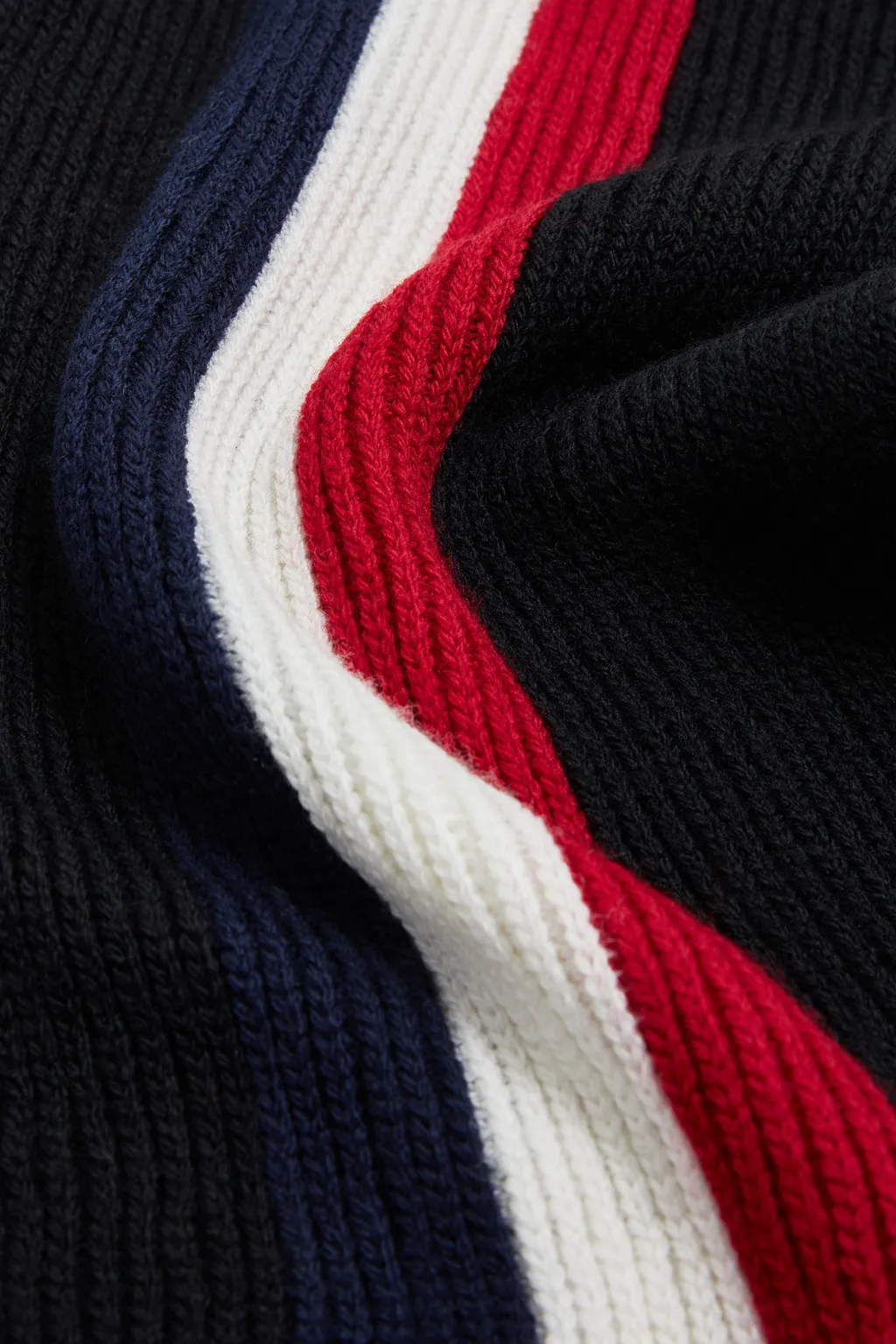 Moncler Logo Patch Fringe Detailed Scarf