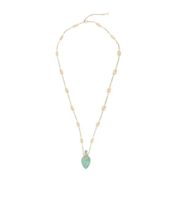 Chloé Pendant Necklace