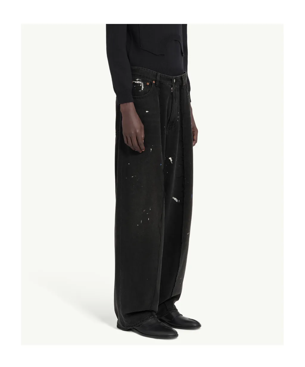 Wide-Leg Jeans