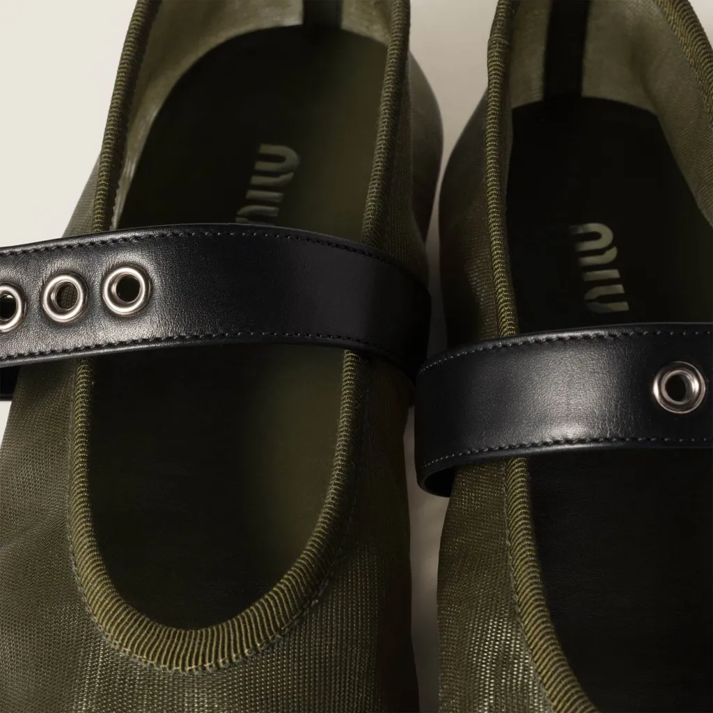 Miu Miu Logo-Embroidered Ballerines