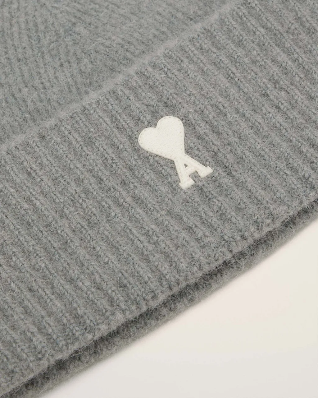 Ami Paris Logo Embroidered Knitted Beanie