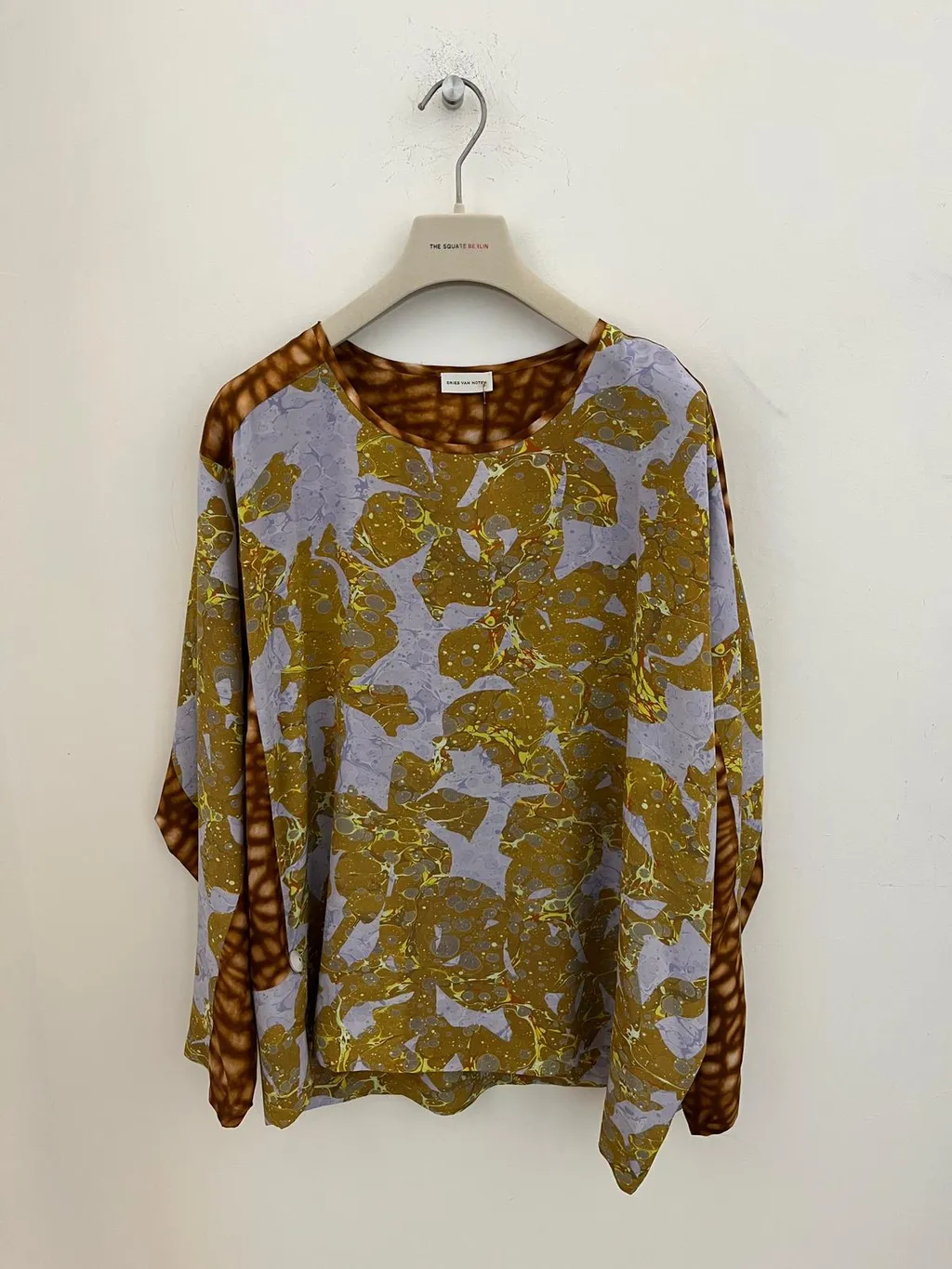 Long-Sleeved Tops