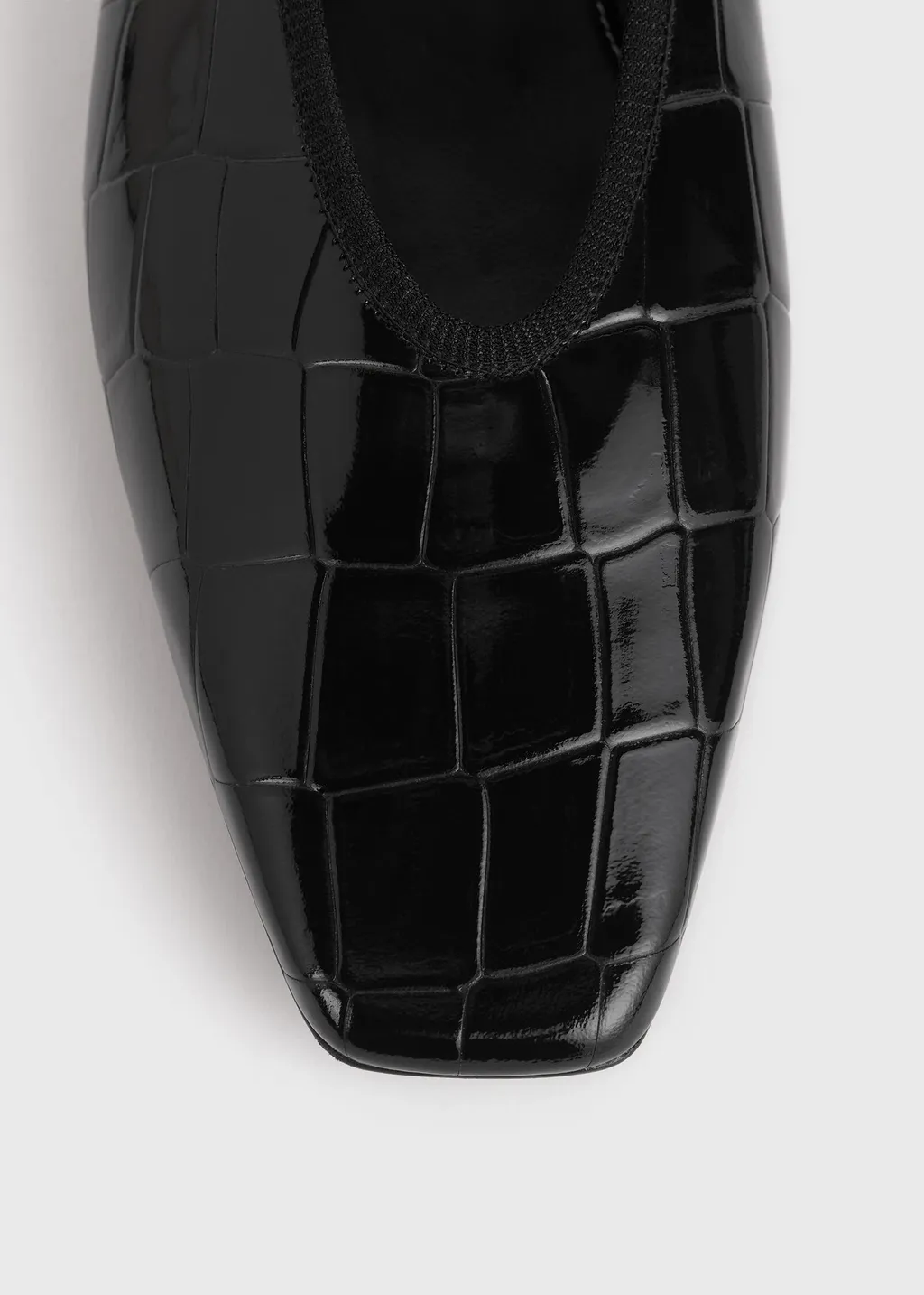 Minimalist Croco-Embossed Ballerinas