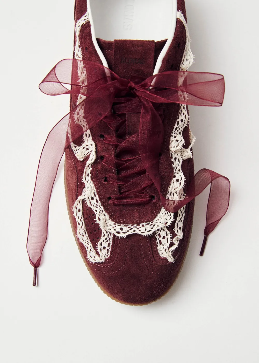 Alohas Tb.490 Crochet Sneakers