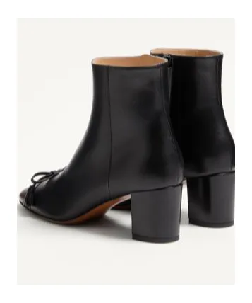 Valentino	Valet Du Roi Vlogo Signature Ankle Boots