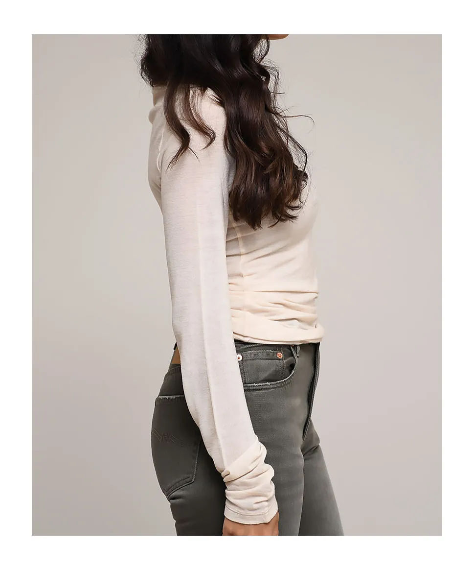 Round-Neck Long-Sleeve T-Shirt