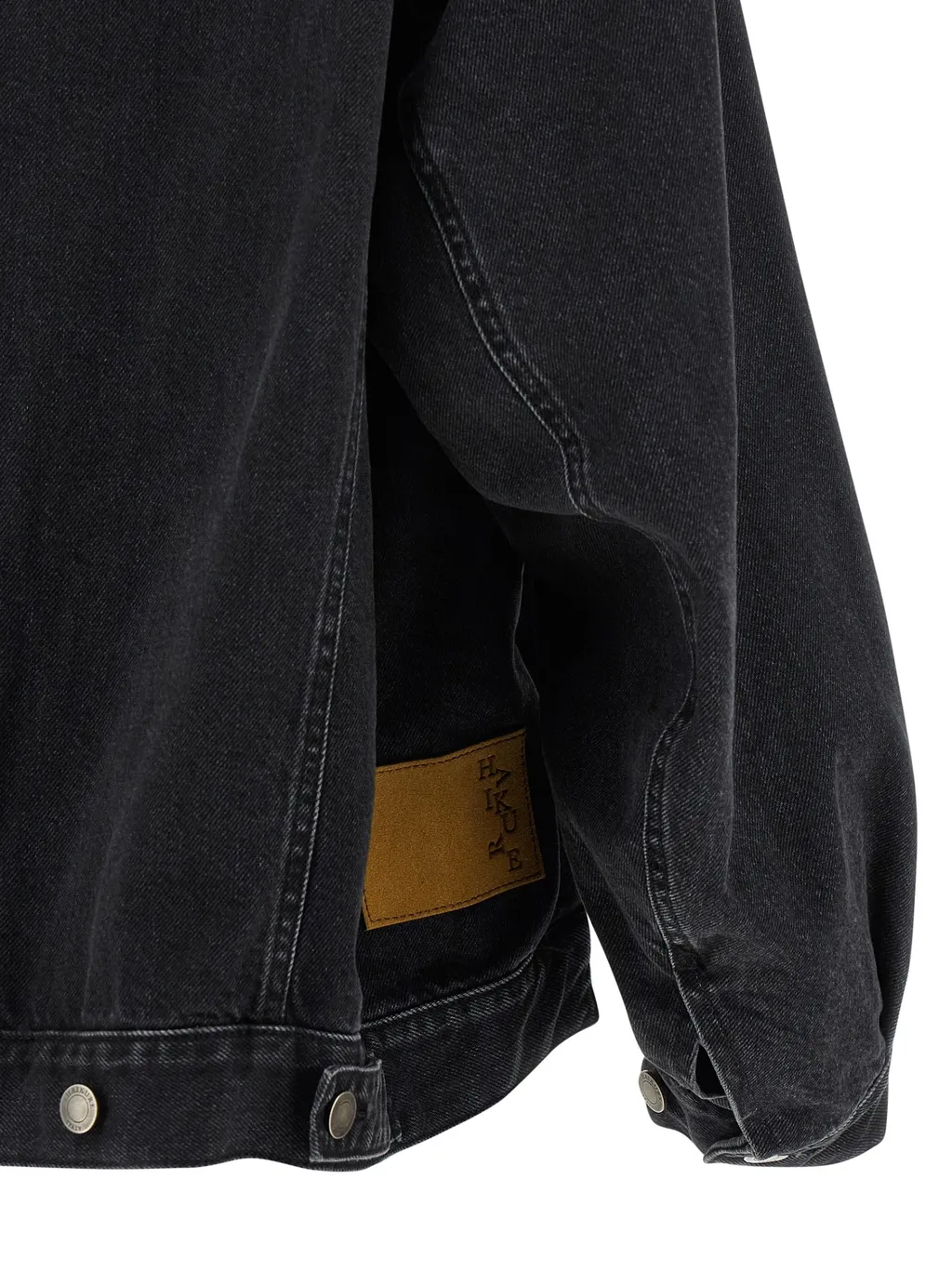 Button-Fastening Denim Jacket