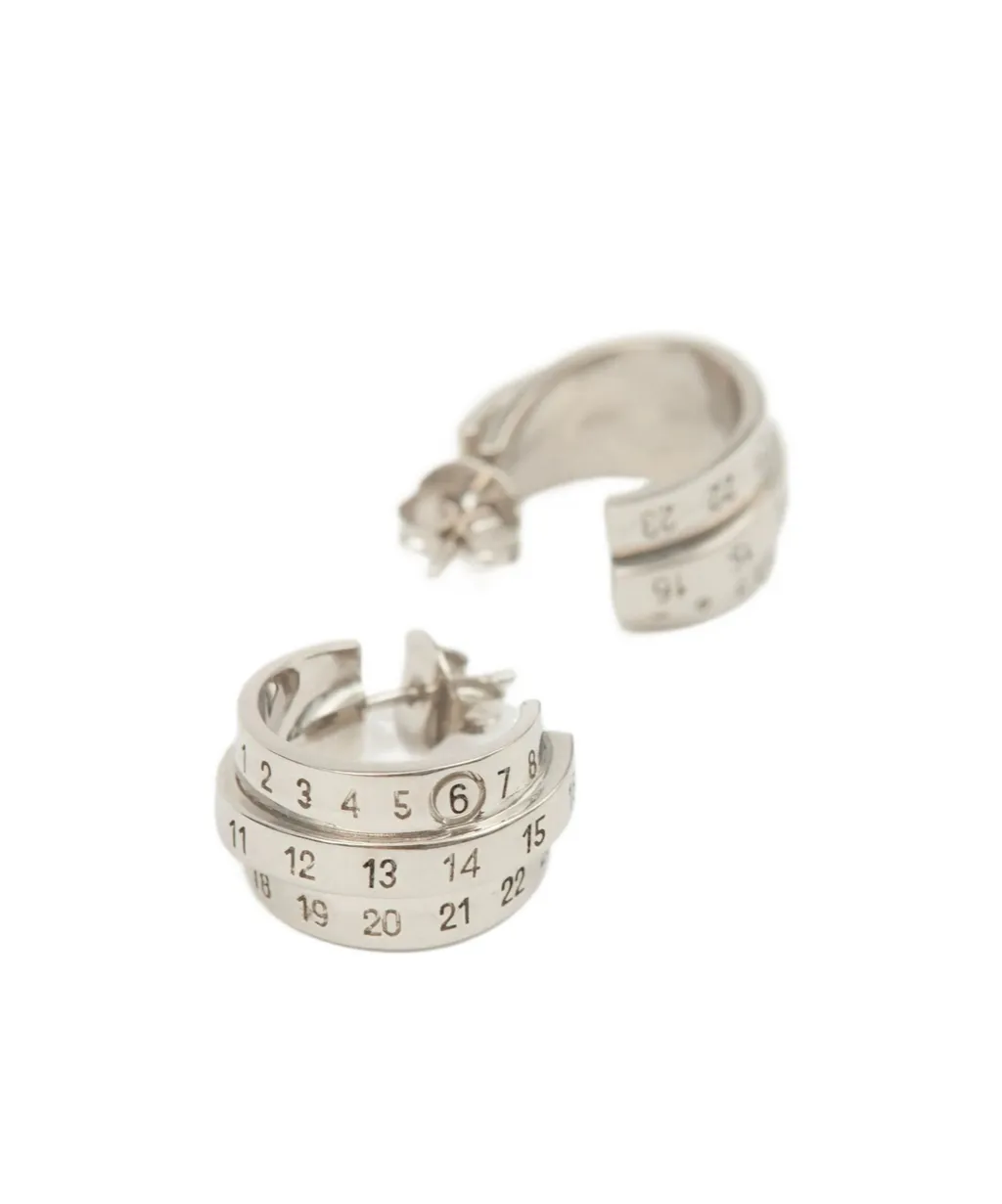 Mm6 Maison Margiela Logo Engraved Numeric Earrings
