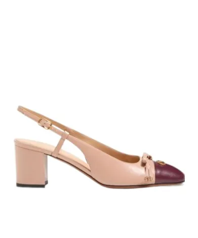 Valentino Valet Du Roi Bow Detailed Pumps
