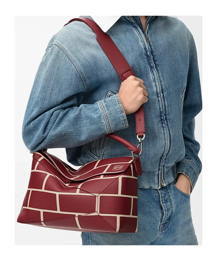 Large Puzzle Edge Shoulder Bag