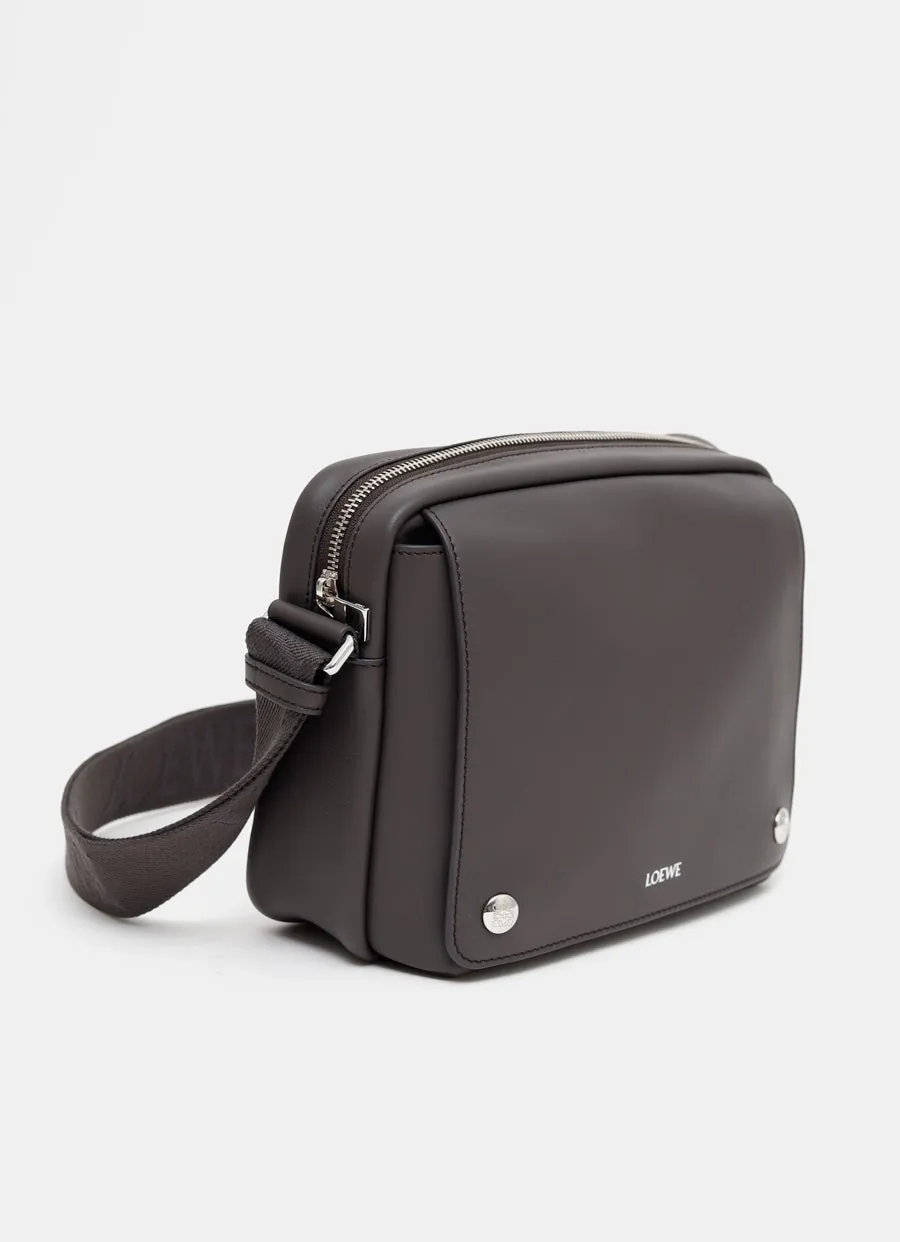 Logo-Plaque Shoulder Bag