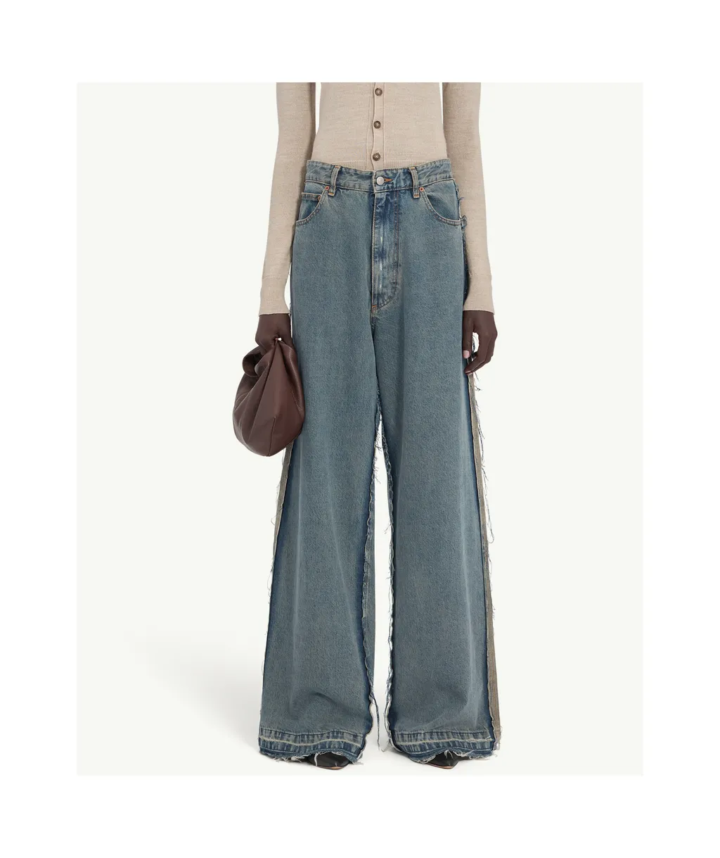 Wide-Leg Jeans