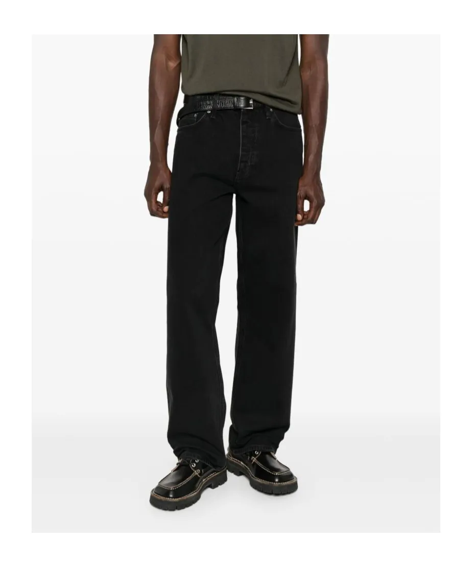 Wide-Leg Jeans