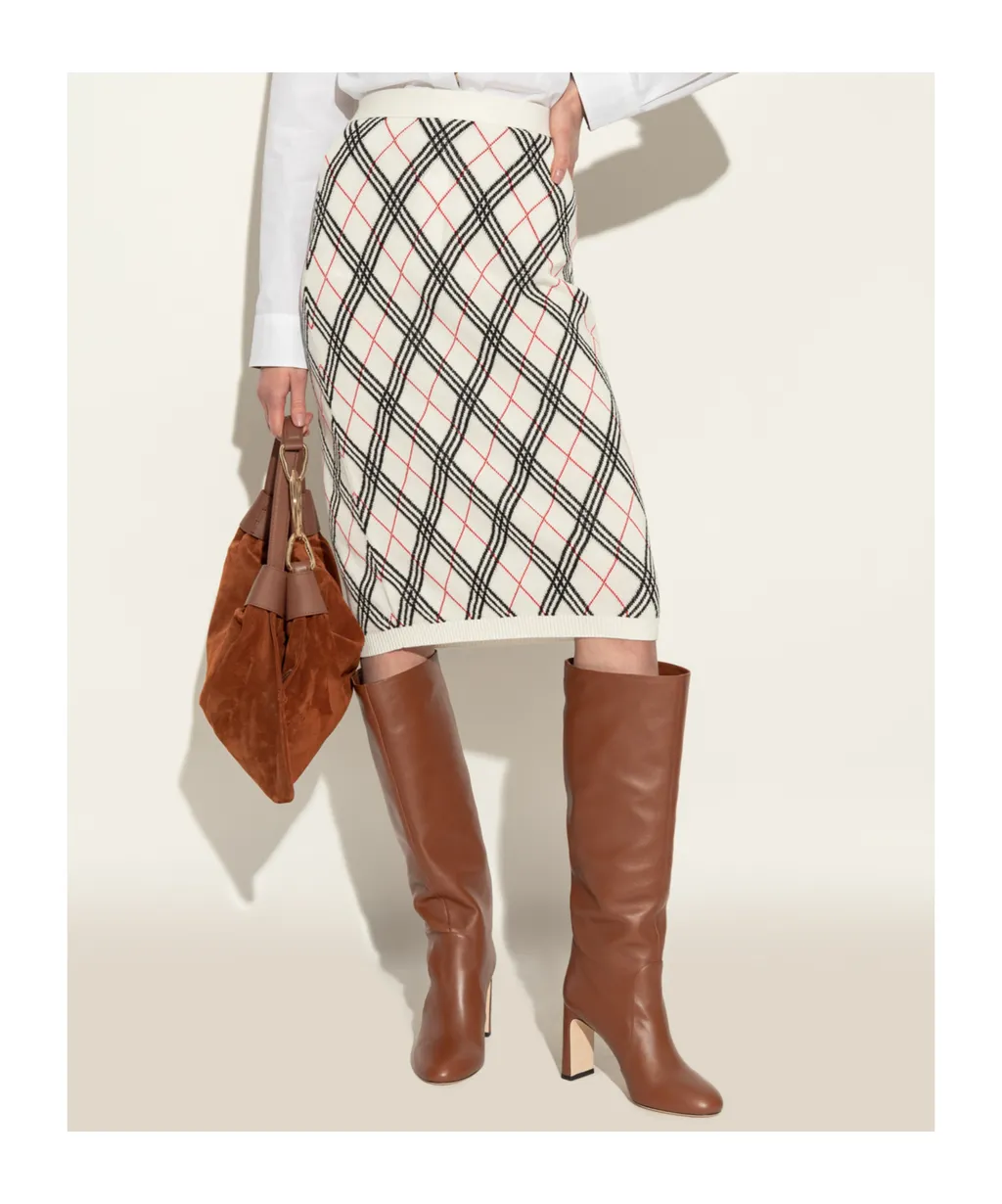 Round Toe Boots