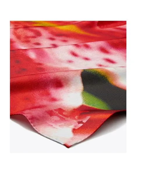 Lily Pattern Scarf