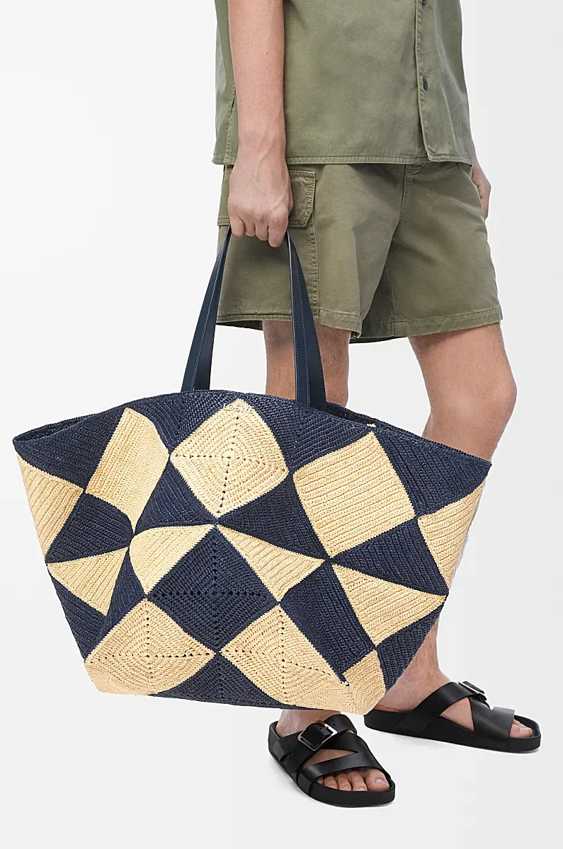 Xxl Puzzle Fold Tote In Raffia