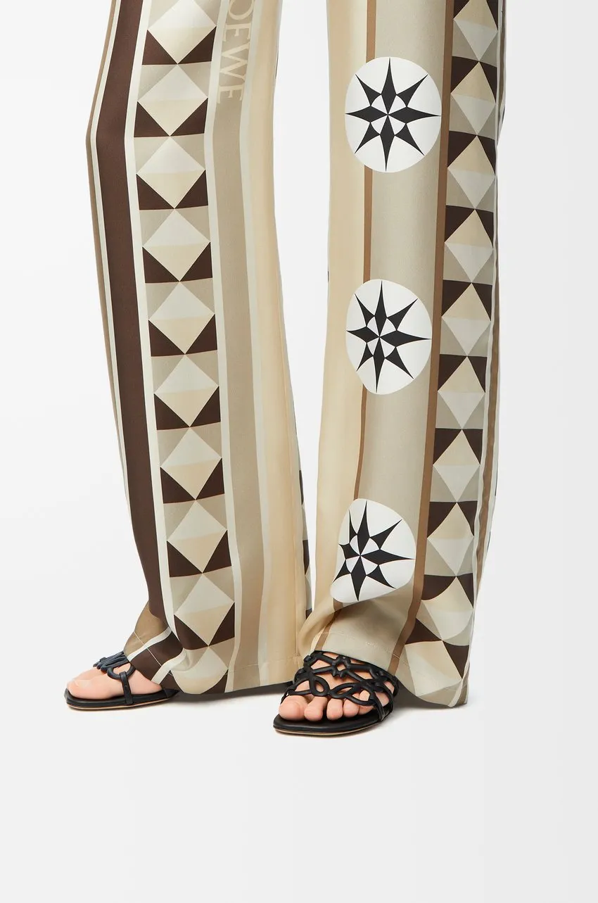 Loewe Petal Anagram Slides