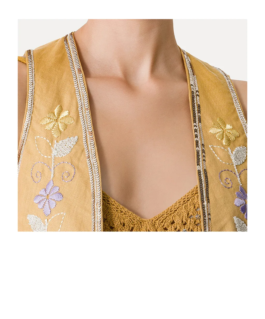 Linen Vest For Women With “Oniric Blossom” Embroidered Detailing