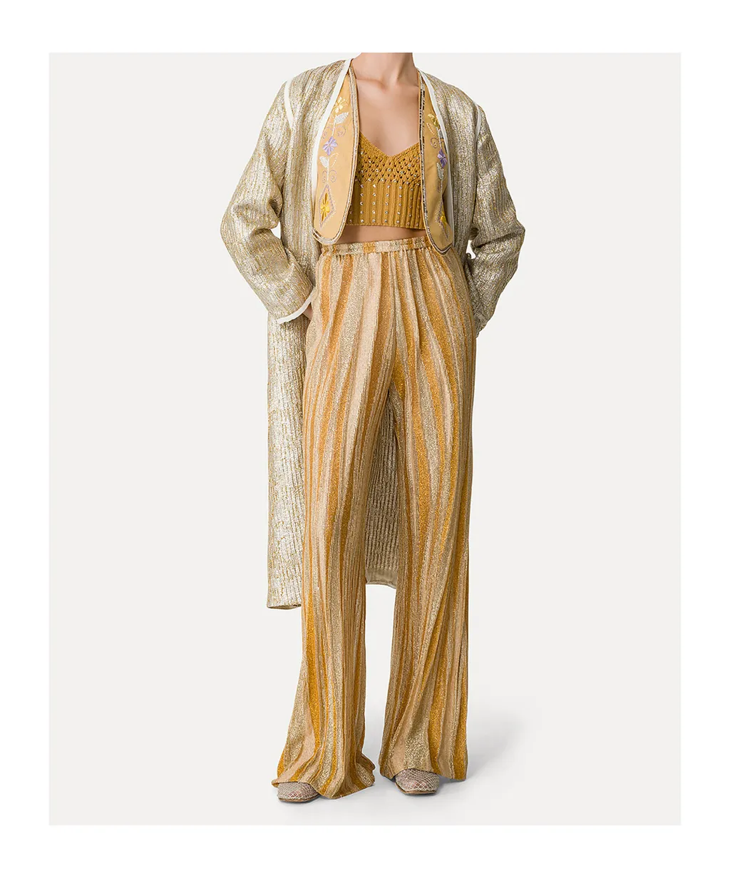 Linen Vest For Women With “Oniric Blossom” Embroidered Detailing