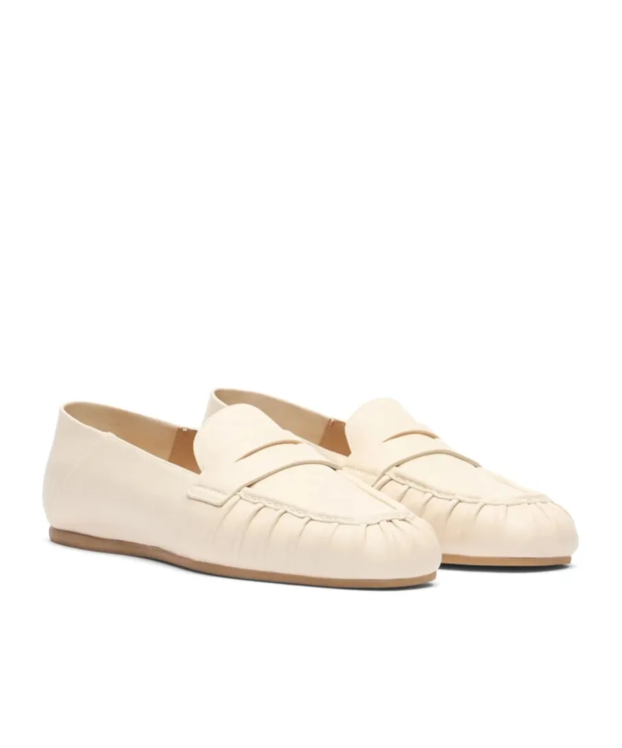 Round Toe Loafers