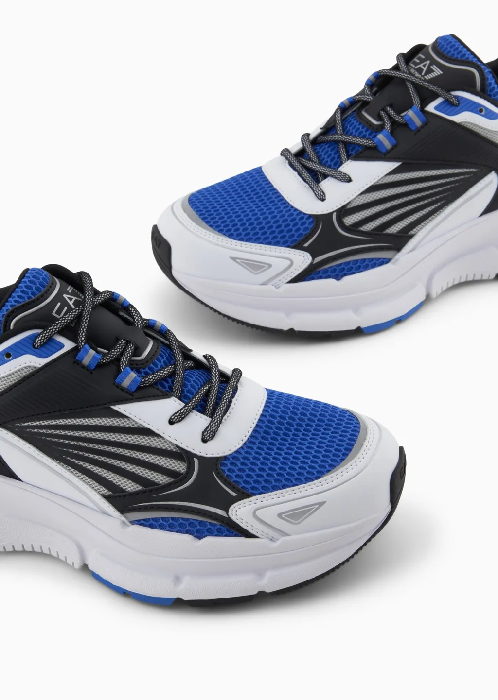 Round Toe Low-Top Sneakers