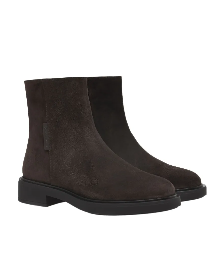 Lexington Suede Chelsea Boots