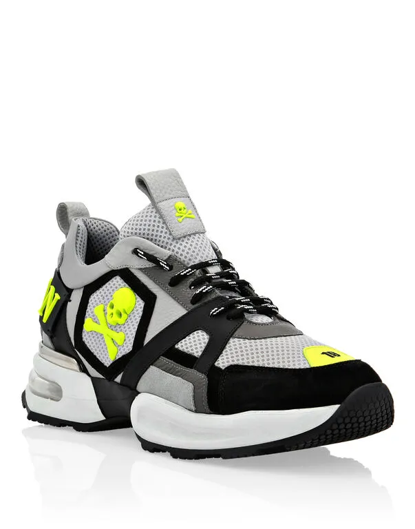 Logo Details Casual Sneakers