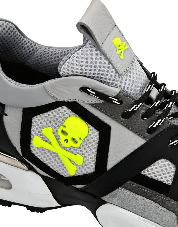Logo Details Casual Sneakers