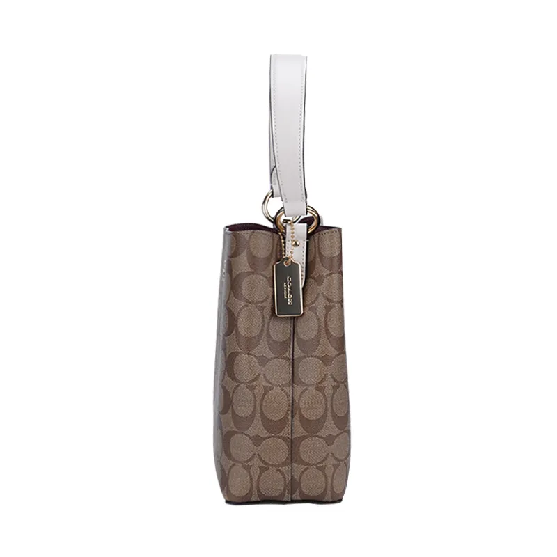 Small Logo Details Shoulder Bag