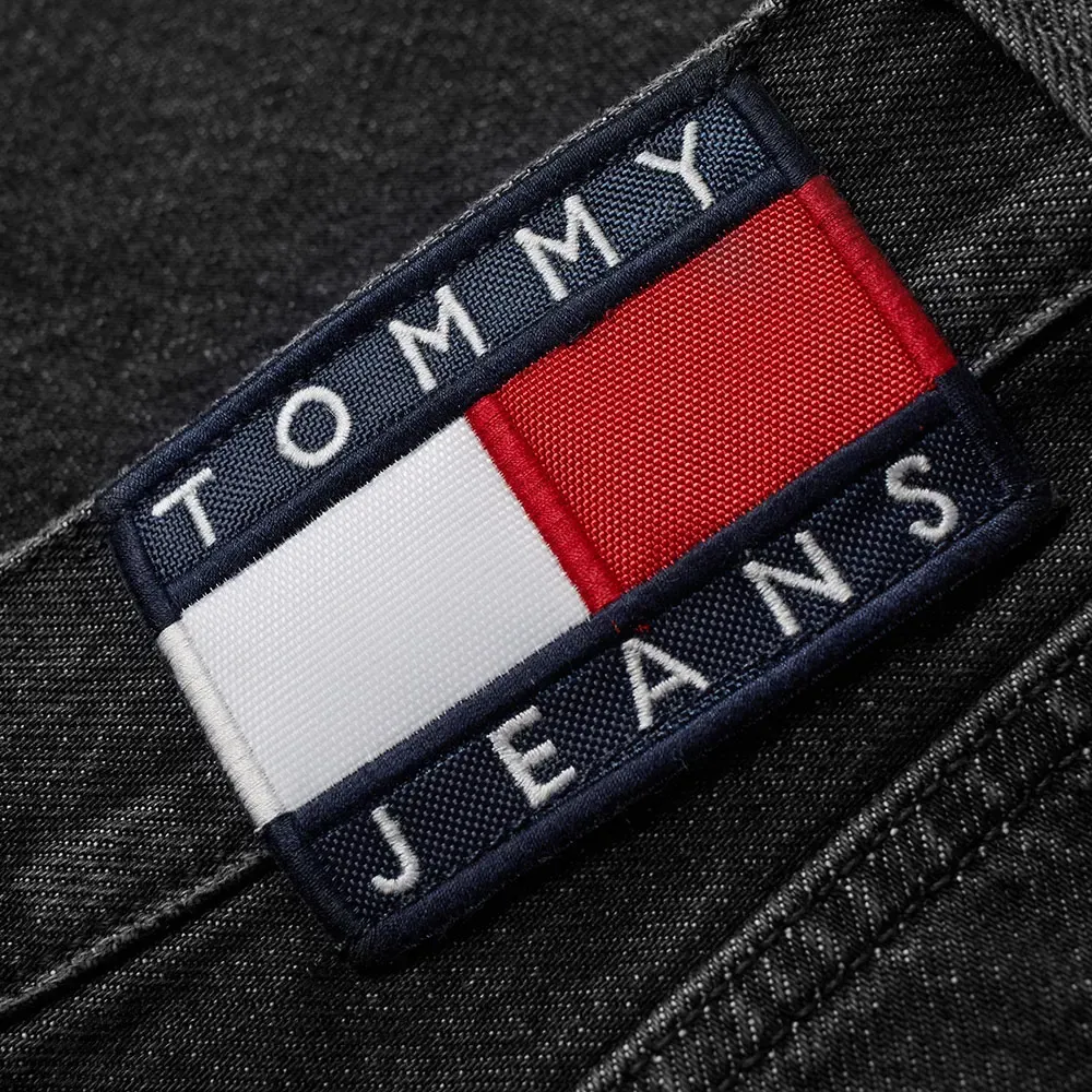 Straight Jeans