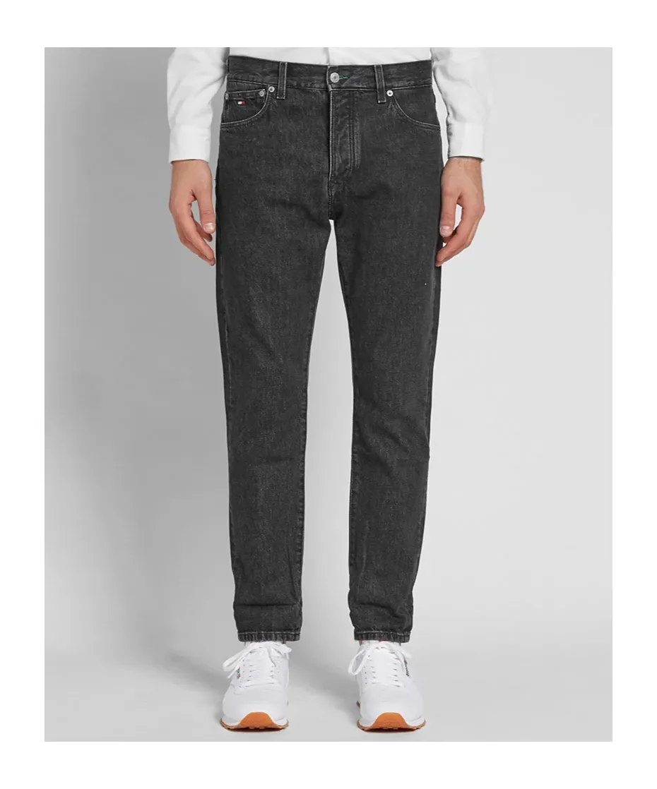 Straight Jeans