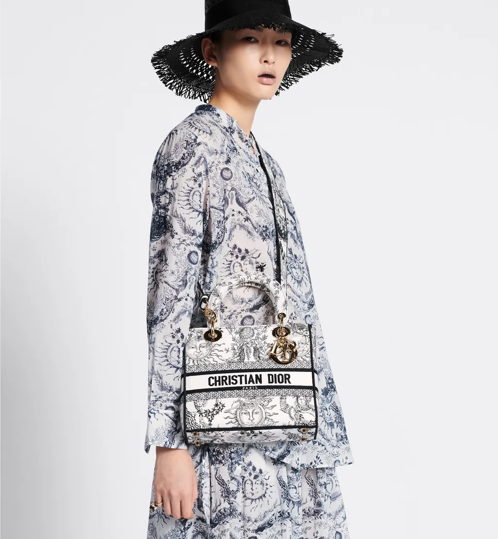 Medium Lady D-Lite Shoulder Bag