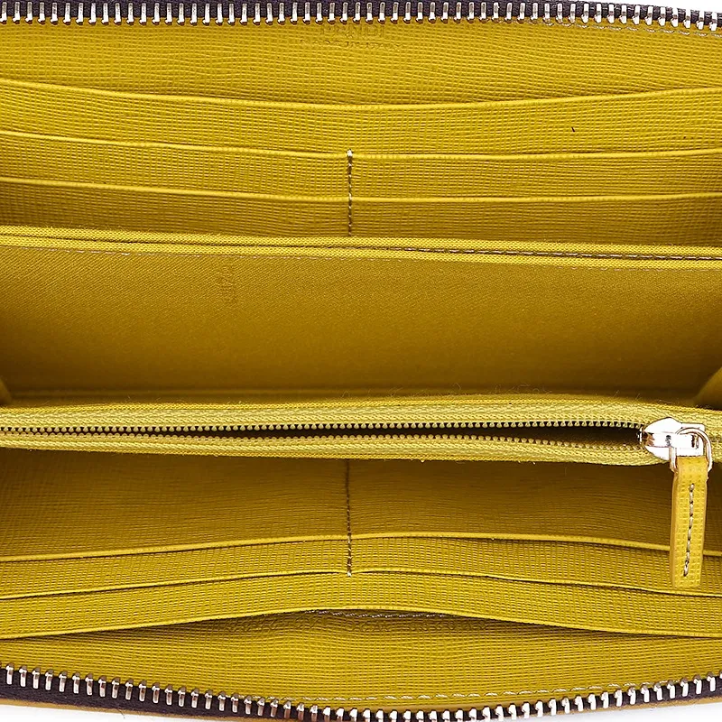 Gradient Wallet Crayons