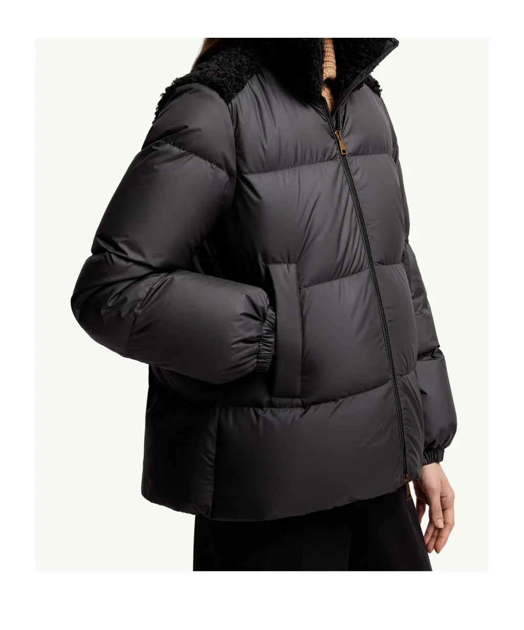 Moncler Esnaie Logo Patch Zip-Up Jacket