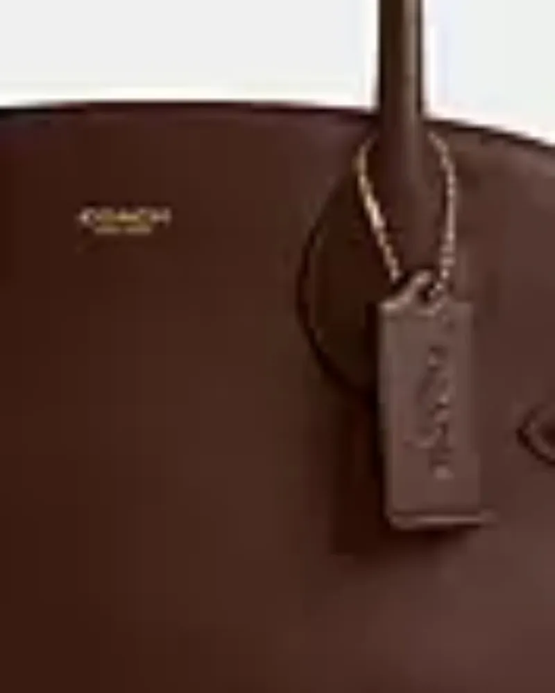 Soft Empire 40 Tote Bag