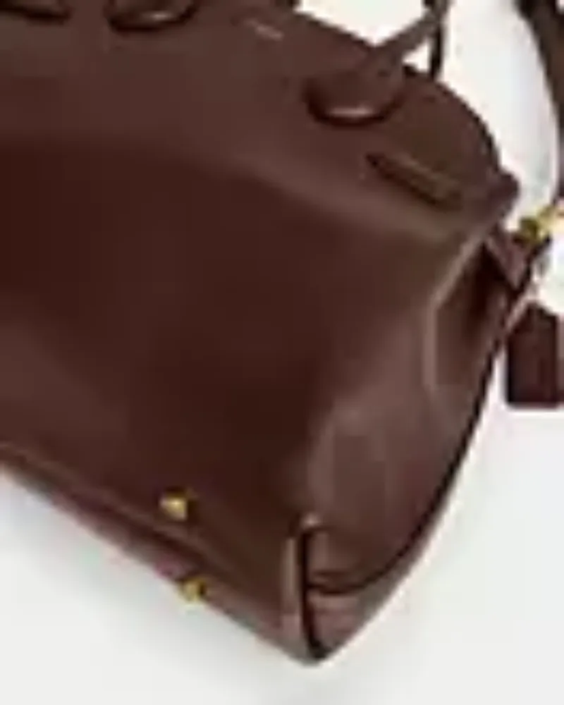 Soft Empire 40 Tote Bag