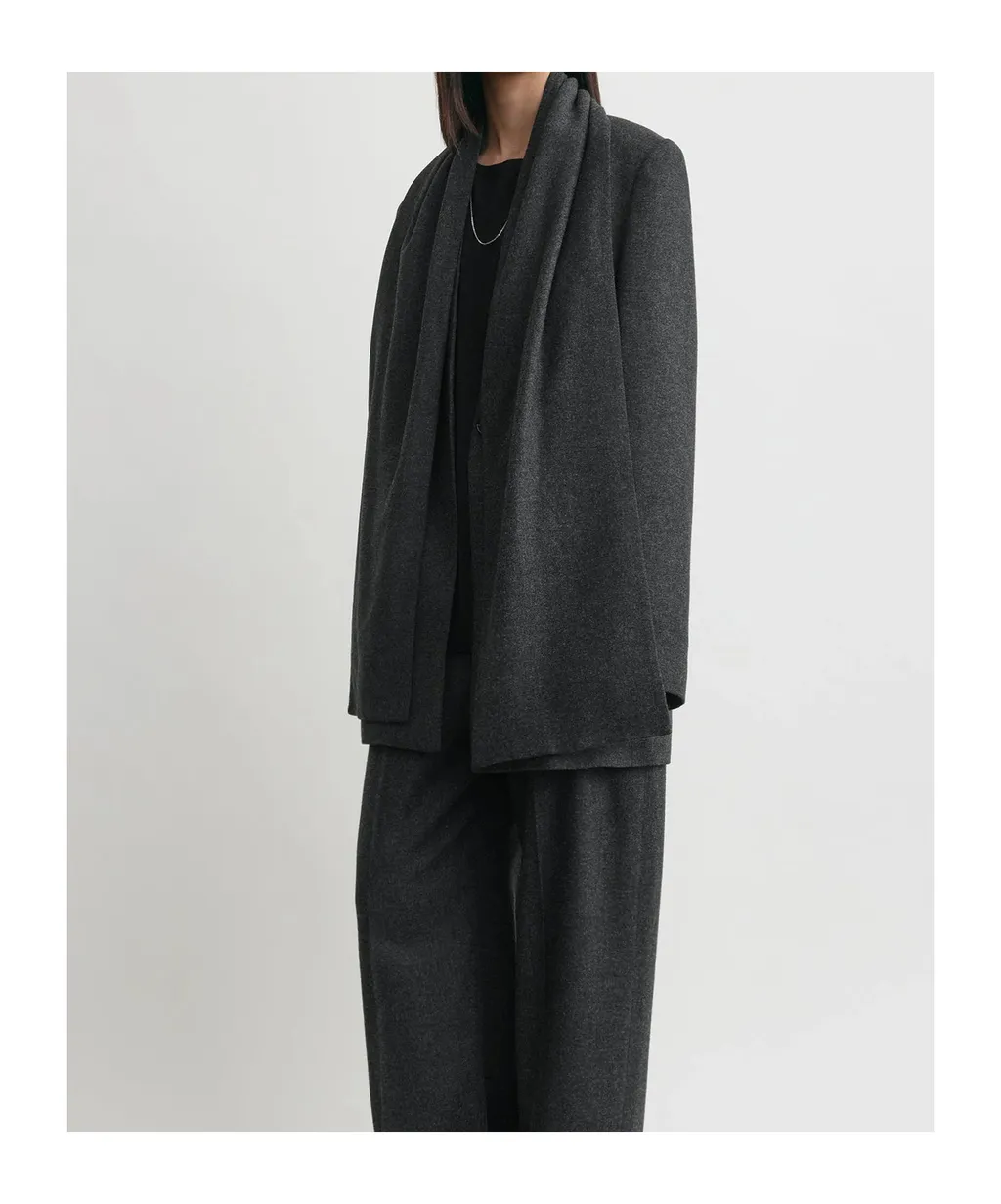 Totme Single-Buttoned V-Neck Cape Blazer
