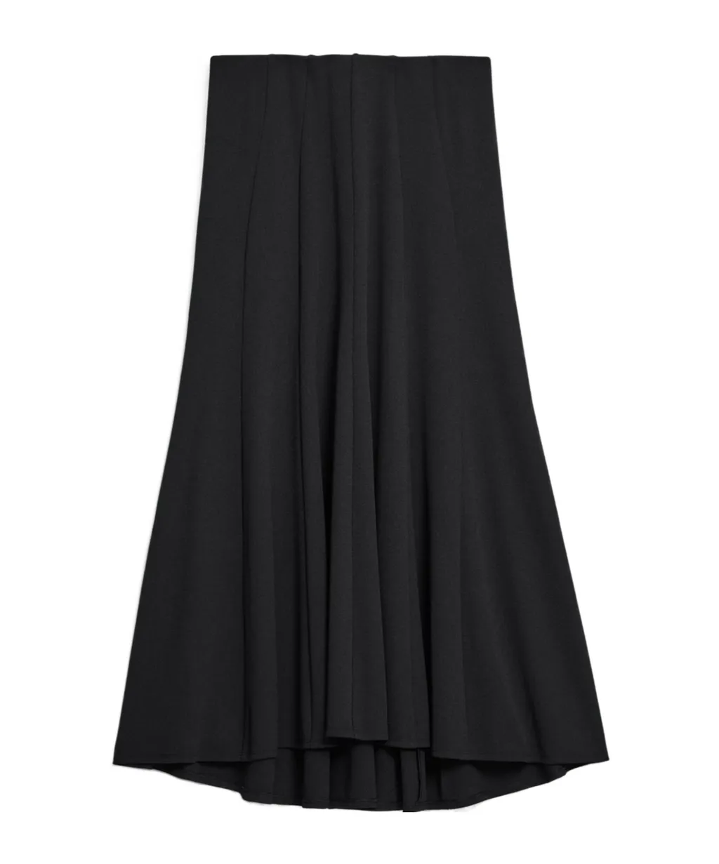 Fluted Seam Skirt In Crepe Jersey