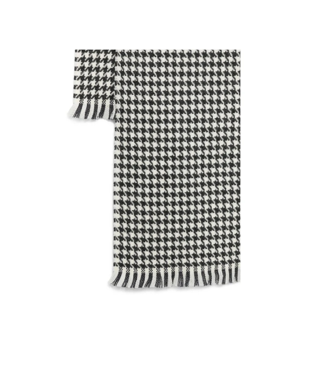 Tassel Detail Scarf