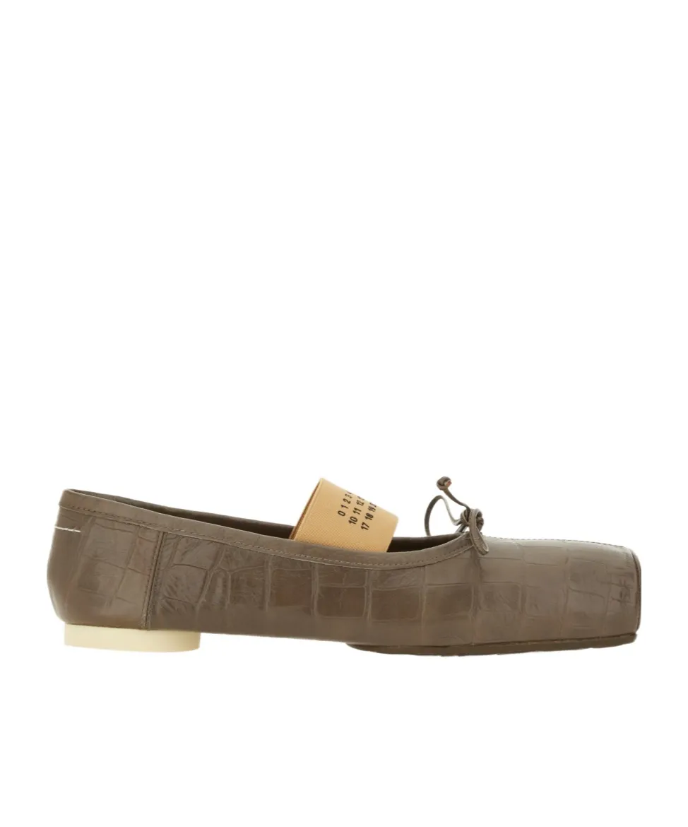 Mm6 Maison Margiela Embossed Square-Toe Flats